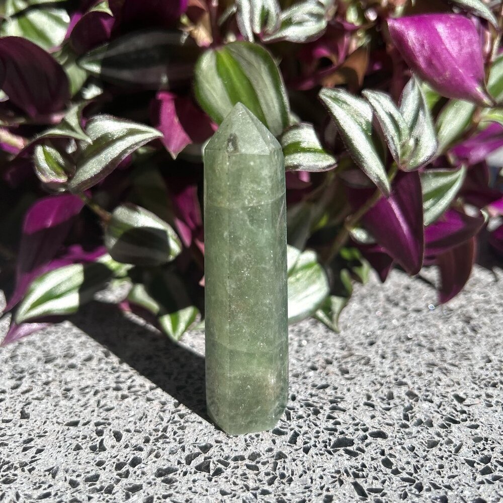 Green Strawberry Quartz Tower